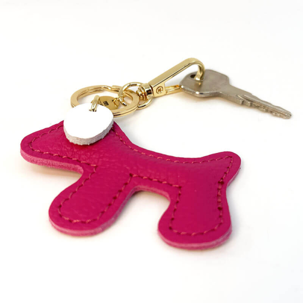 rixi Gronau Bag Charm TaschenanhaengerWoofy Leder pink, seitenansicht